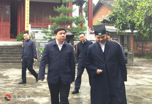 陕西省汉中市副市长邱仕伟一行视察青龙观